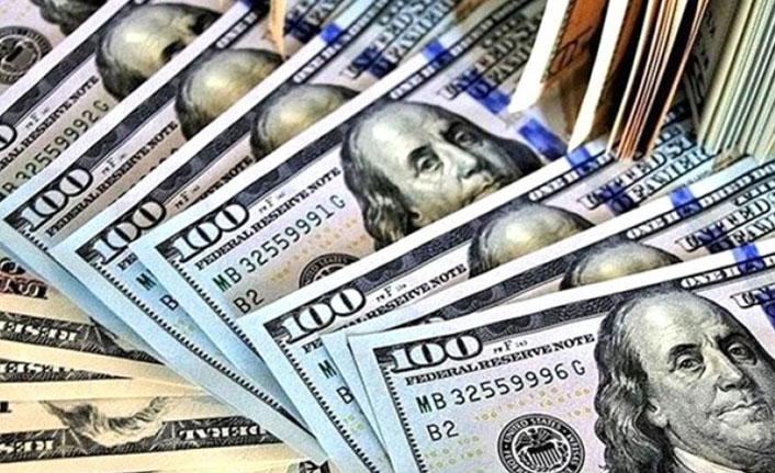 Dolar güne yükselişle başladı.Serbest piyasada dolar 8,37 seviyesinde güne başladı. 31 Ağustos 2021