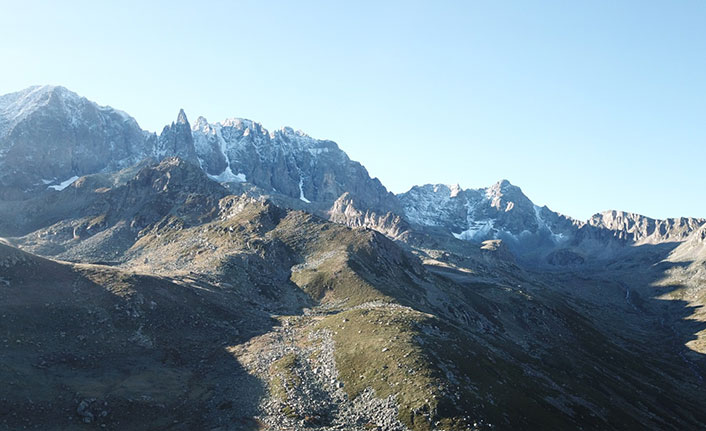 Rize'ye mevsimin ilk karı yağdı