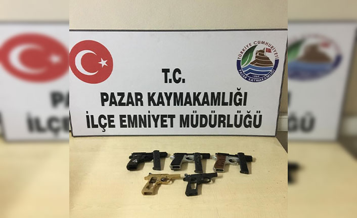 Yolcu otobüsünde çuval içinde silah yakalandı