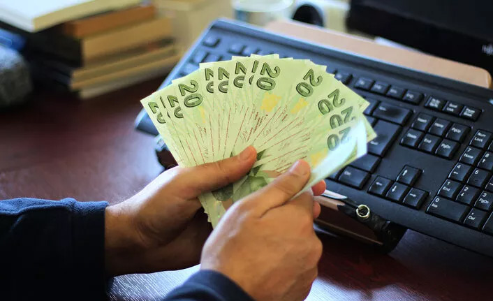 Yeni 20 TL ve 5 TL'lik banknotlar bugün tedavüle giriyor