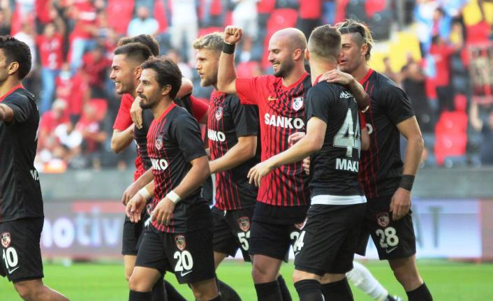 Gaziantep Altay'ı 4 golle geçti