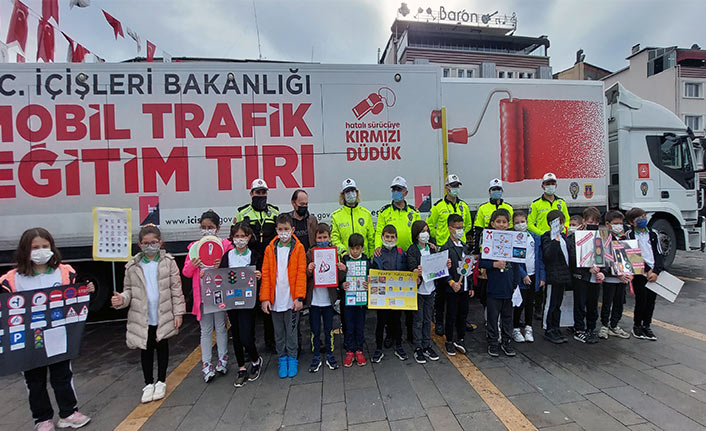 'Mobil Trafik Eğitim Tırı' Giresun’a geldi