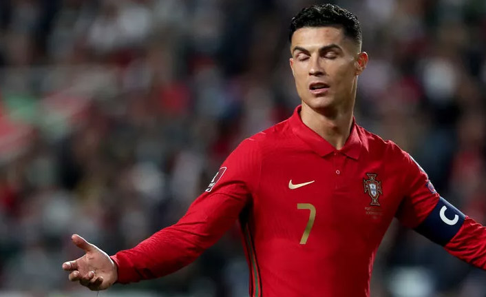 Ronaldo'lu Portekiz'e büyük şok