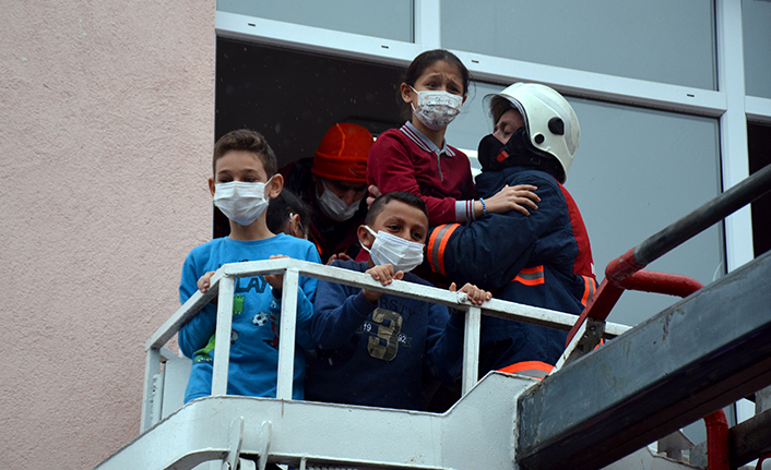 Gümüşhane’de gerçeğini aratmayan deprem tatbikatı