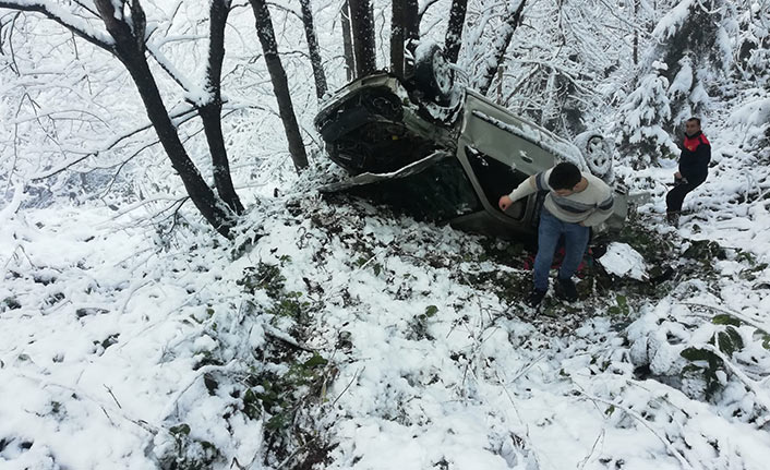 Giresun’da trafik kazası: 3 yaralı. 1 Aralık 2021