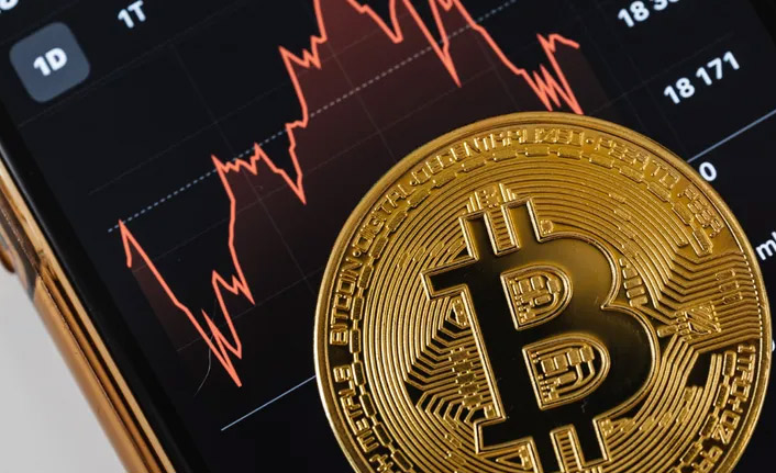 Bitcoin'de sert düşüş