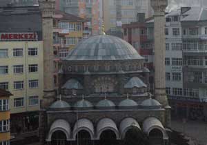 Rize'de minareden müzik yayını