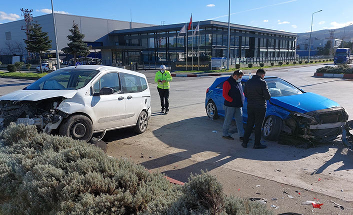 Samsun'da trafik kazası 3 yaralı