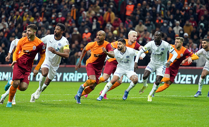 Galatasaray Kasımpaşa'ya mağlup oldu