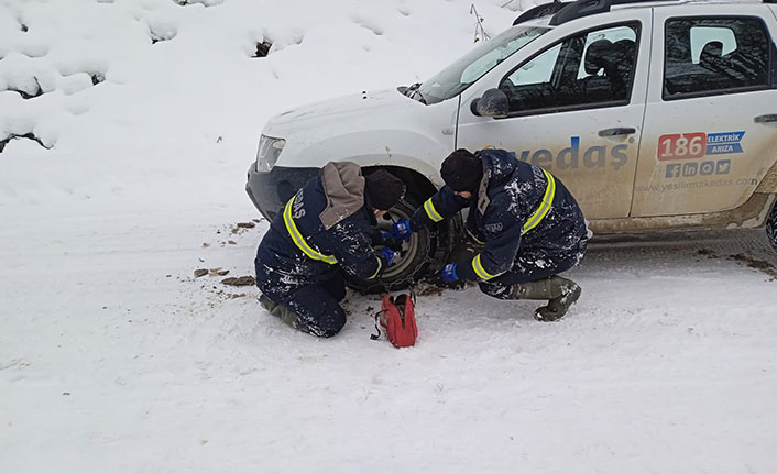 Elektrik arıza ekiplerinin ‘kar’ mücadelesi