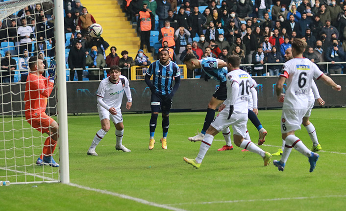 Adana Demirspor gol yağdırdı