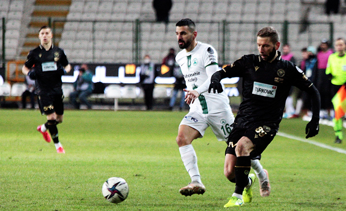 Konyaspor Giresunspor'u tek golle geçti