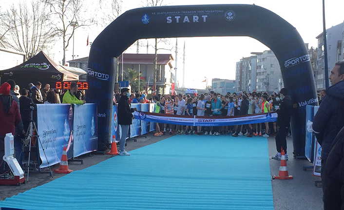 Trabzon 42. Uluslararası Yarı Maratonu koşuldu