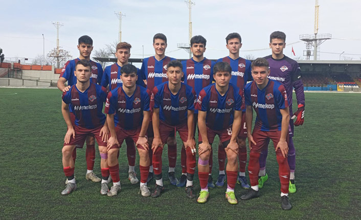 1461 Trabzon FK U19 grup şampiyonu oldu