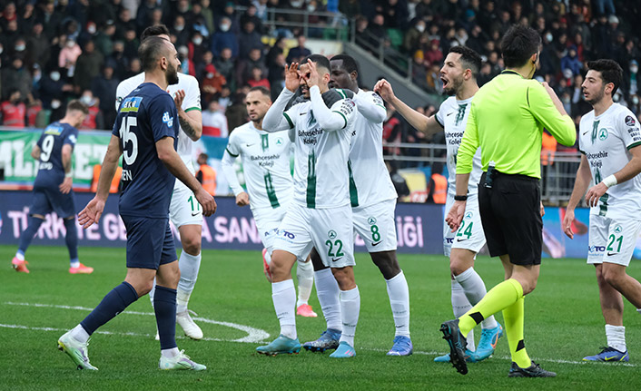 Giresunspor çıkışını sürdürüyor