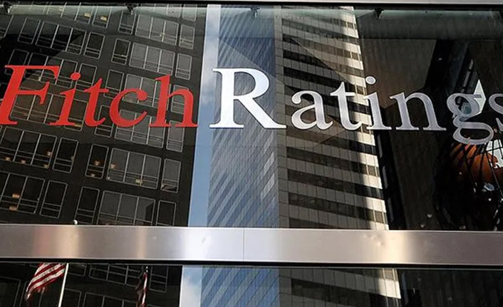 Fitch, Rusya'nın kredi notunu düşürdü