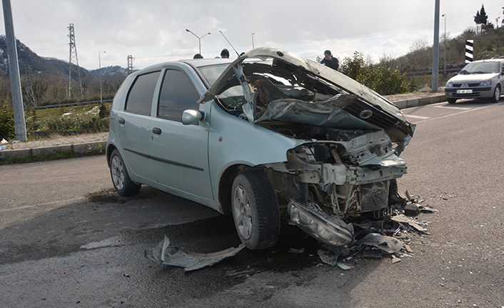 Feci kazada 1'i çocuk 3 yaralı