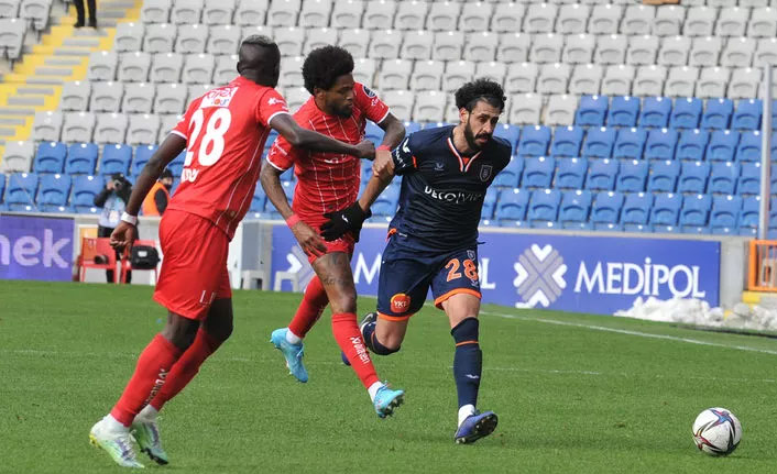 Başakşehir Antalyaspor'a yenildi