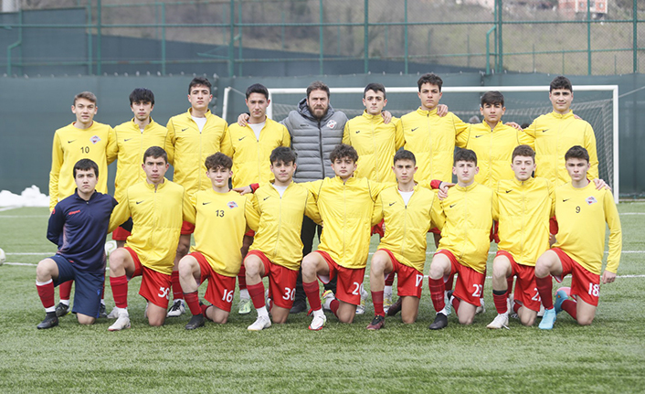 1461 Trabzon U16 takımı son 8 takım arasına kaldı