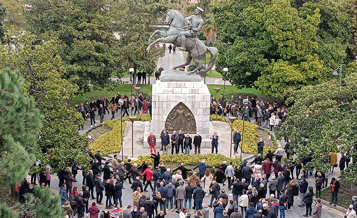 Onur anıtına saldıranlar hakim karşısına çıkacak