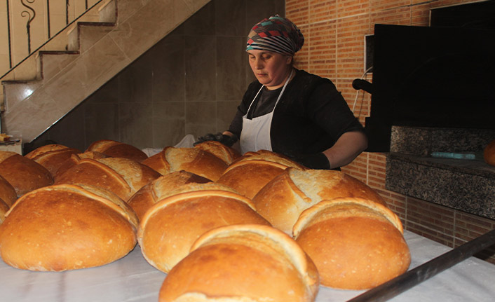 Giresun'da kadın ekmek ustası