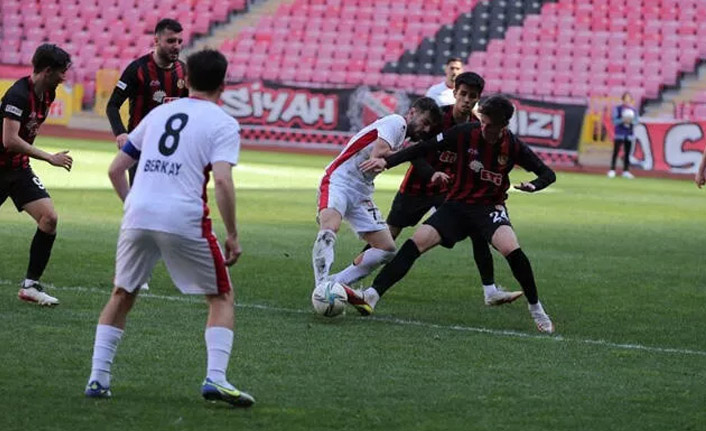 Trabzonspor ile kriz yaşayan Eskişehirspor 3. Lig'e düştü!