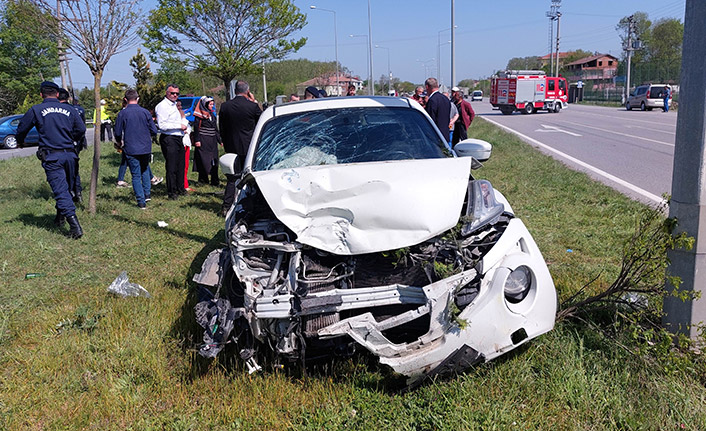 Samsun'da öğretmenler okul dönüşü kaza yaptı: 5'i öğretmen 6 yaralı