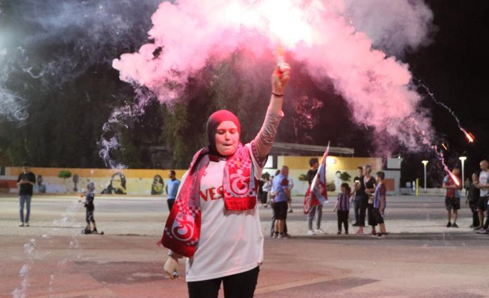 Mersin'de Trabzonspor kutlaması