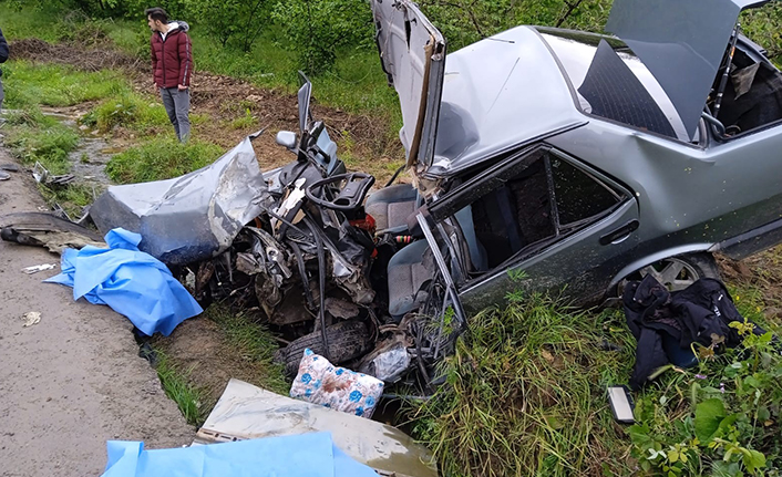 Ordu'da hastaneye giderken kaza! Baba ile kızını ölüm ayırdı