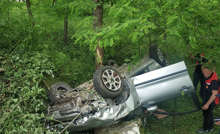 Giresun'da otomobil devrildi! 2 Yaralı