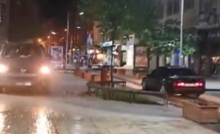 Ordu'da şaşırtan yağmur! Gören telefona sarıldı