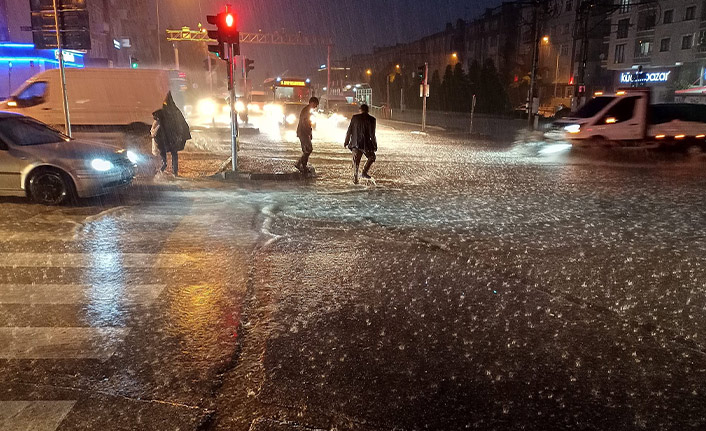 Samsun'da bulvarlar göle döndü