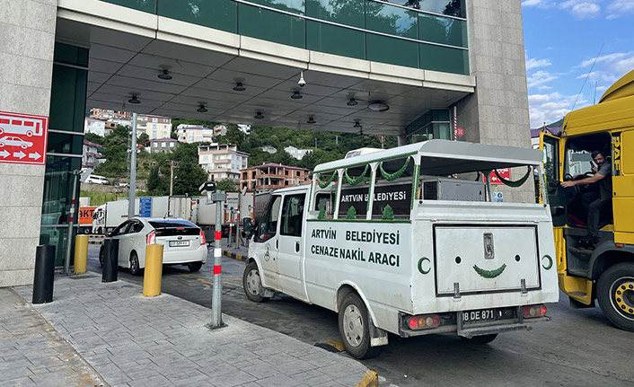 Artvin'de heyelanda hayatını kaybetmişti, cenazesi ülkesine gönderildi