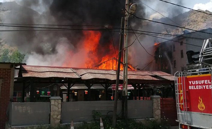 Artvin’de otelde korkutan yangın