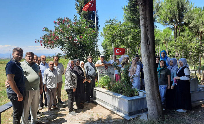 Şehit jandarma er kabri başında dualarla anıldı