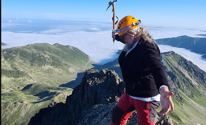 Rize Altıparmak Dağları'na tırmanan dağcıdan çöp tepkisi