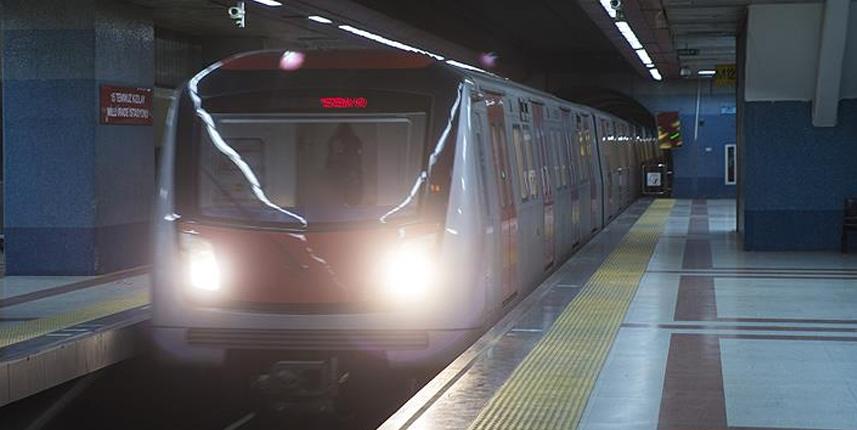 Ankara'da metro raylarına atlayan kişi yaralı kurtarıldı