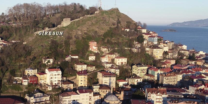 Giresun'da Kale yamaçlarındaki yapılar kentsel dönüşüme giriyor