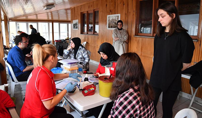 Trabzon'da öğrenciler Kızılay’a kanlarını bağışladı