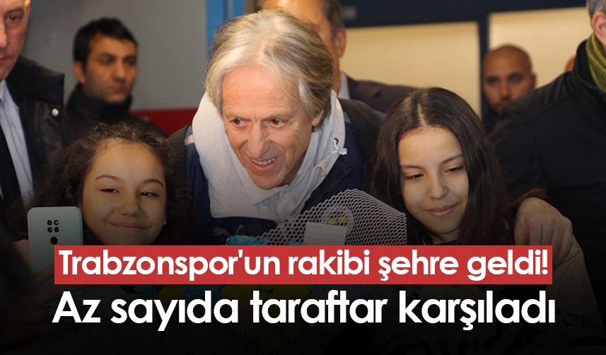 Trabzonspor'un rakibi şehre geldi! Az sayıda taraftar karşıladı