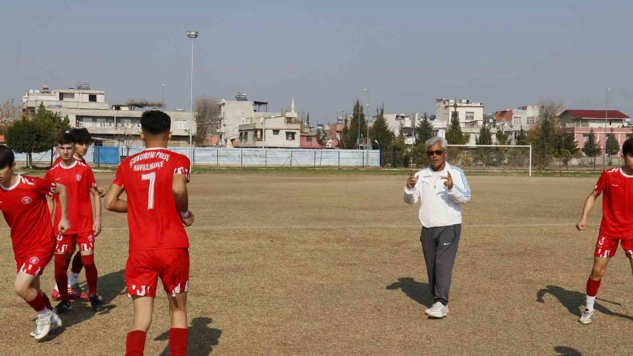 Galibiyete sevinemediler: Futbolcuların soyunma odasındaki eşyaları çalındı