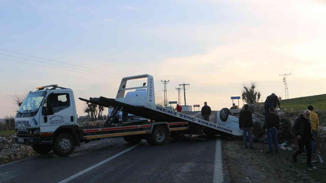 Diyarbakır’da kontrolden çıkan otomobil takla attı: 1 yaralı