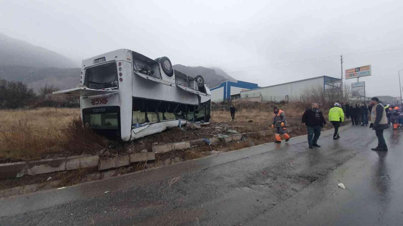 Kayseri’de yoldan çıkan işçi servisi takla attı: Çok sayıda yaralı var