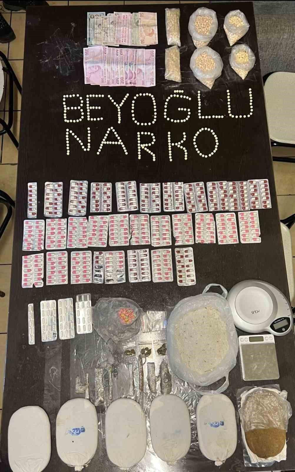 Beyoğlu’nda uyuşturucu operasyonu