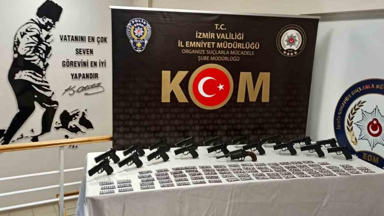 İzmir polisinden yasa dışı silah ticareti operasyonu