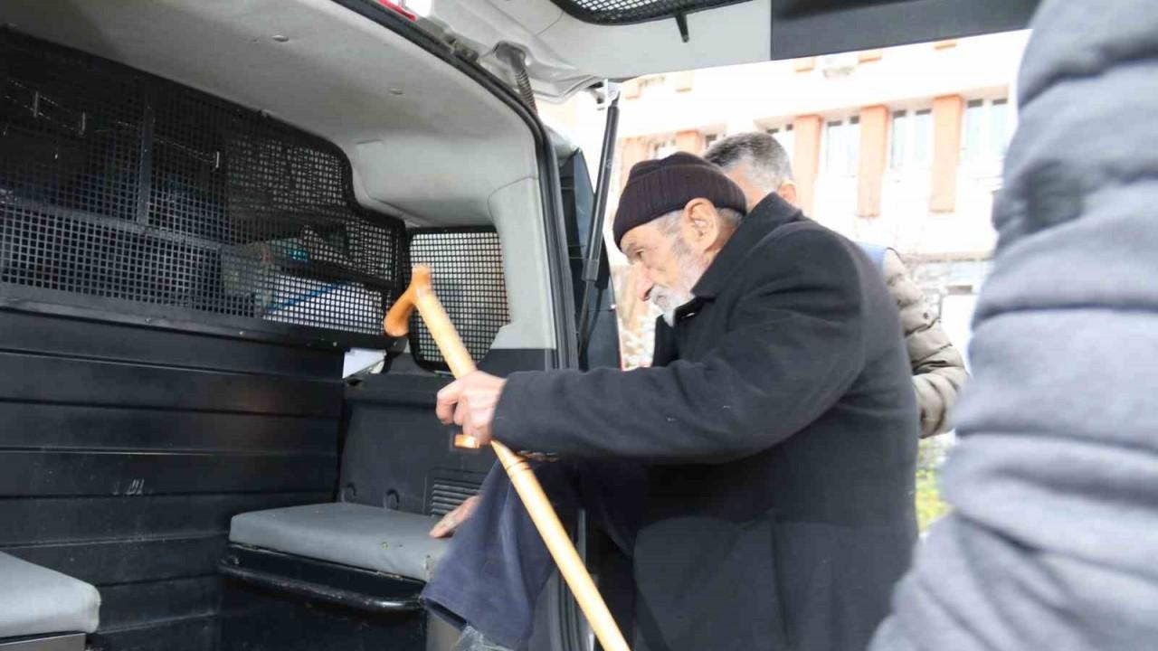 Karısını ve oğlunu öldüren 86 yaşındaki emekli asker tutuklandı