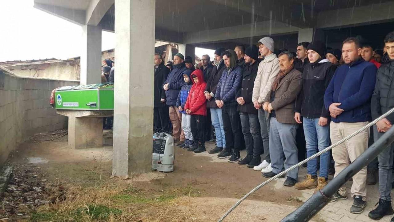 Trafik kazasında hayatını kaybeden hemşire son yolculuğuna uğurlandı