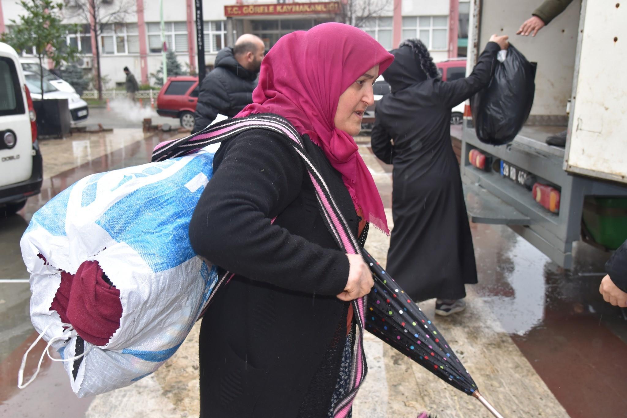 Giresunda Deprem Bölgesi Için Yardım Kampanyası Trabzon Haber Haber61