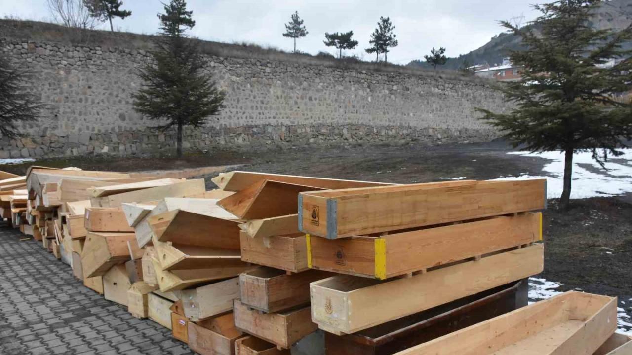 Kastamonu’dan deprem bölgesine 2 bin tabut