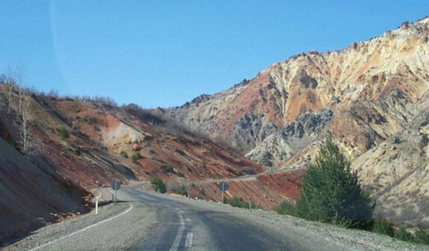 Giresun-Şebinkarahisar yolunda çalışma